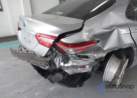 2020 Toyota Camry Xle Hybrid z USA, uszkodzony, nr VIN 4T1F31AK1LU533605